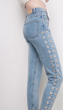 Eyelets in jeans